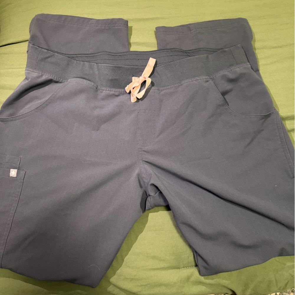 Figs Kade Cargo Bottoms Charcoal